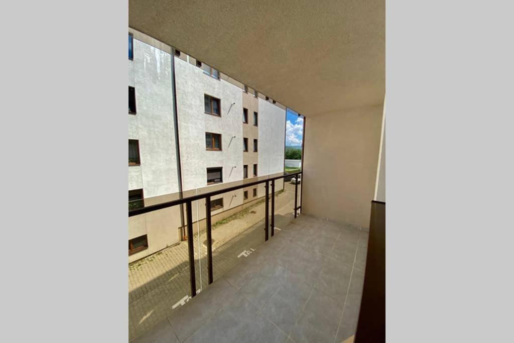 Cozy Modern One Bedroom Floreşti Zewnętrze zdjęcie